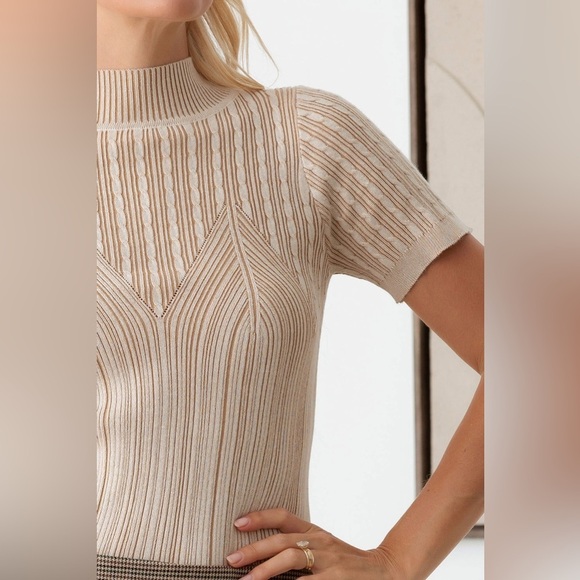 NWT-Mock neck Double Color Patterned Short Sleeve Knit Top - Picture 7 of 13